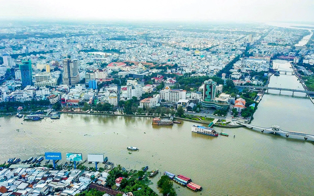 Một góc trung tâm quận Ninh Kiều của Cần Thơ hiện nay, từ ngày 1-7 sẽ trở thành phường Ninh Kiều - Ảnh: CHÍ QUỐC