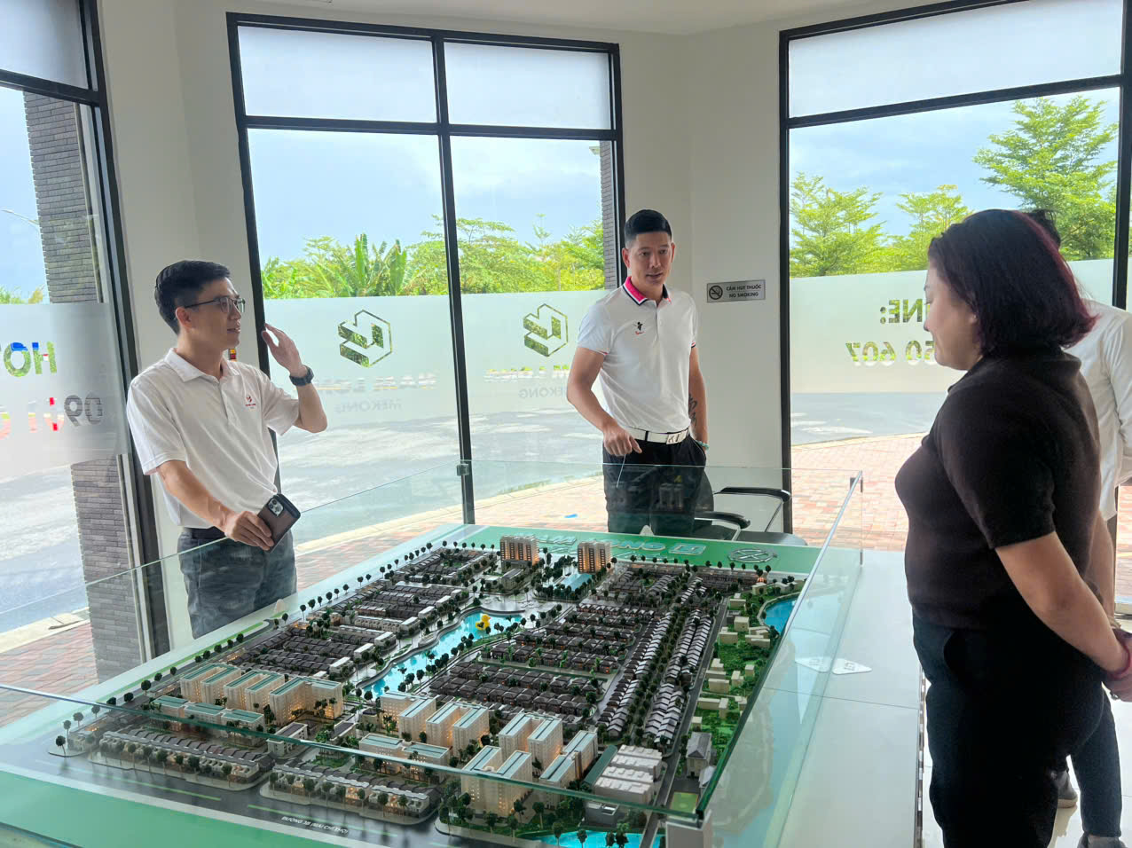 Người Mẫu Bình Minh Đến Dự án Nam Long 2 Cần Thơ