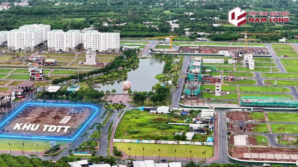 Khu thể dục – thể thao quy mô lớn, bao gồm 13 sân Pickleball, 2 sân bóng đá