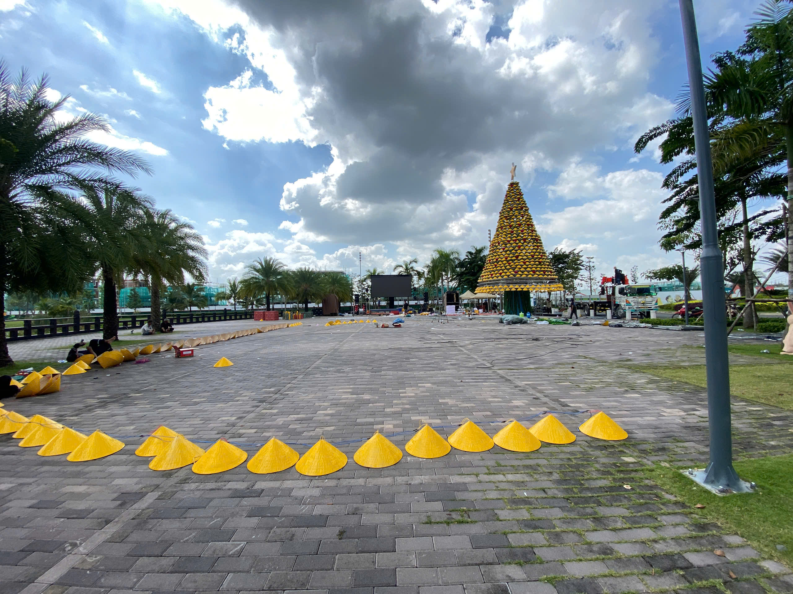 Nam Long II Central Lake Noel 2025