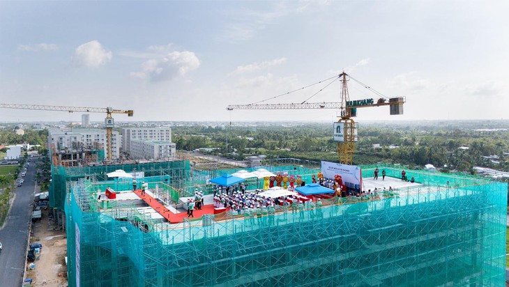 LỄ CẤT NÓC DỰ ÁN EHOMES – NHÀ Ở XÃ HỘI NAM LONG 2