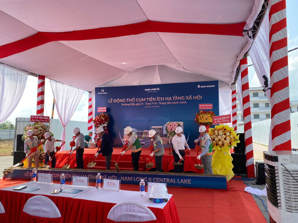 LỄ ĐỘNG THỔ CỤM TIỆN ÍCH HẠ TẦNG XÃ HỘI
TRƯỜNG MẪU GIÁO – TRẠM Y TẾ – TRUNG TÂM HÀNH CHÍNH