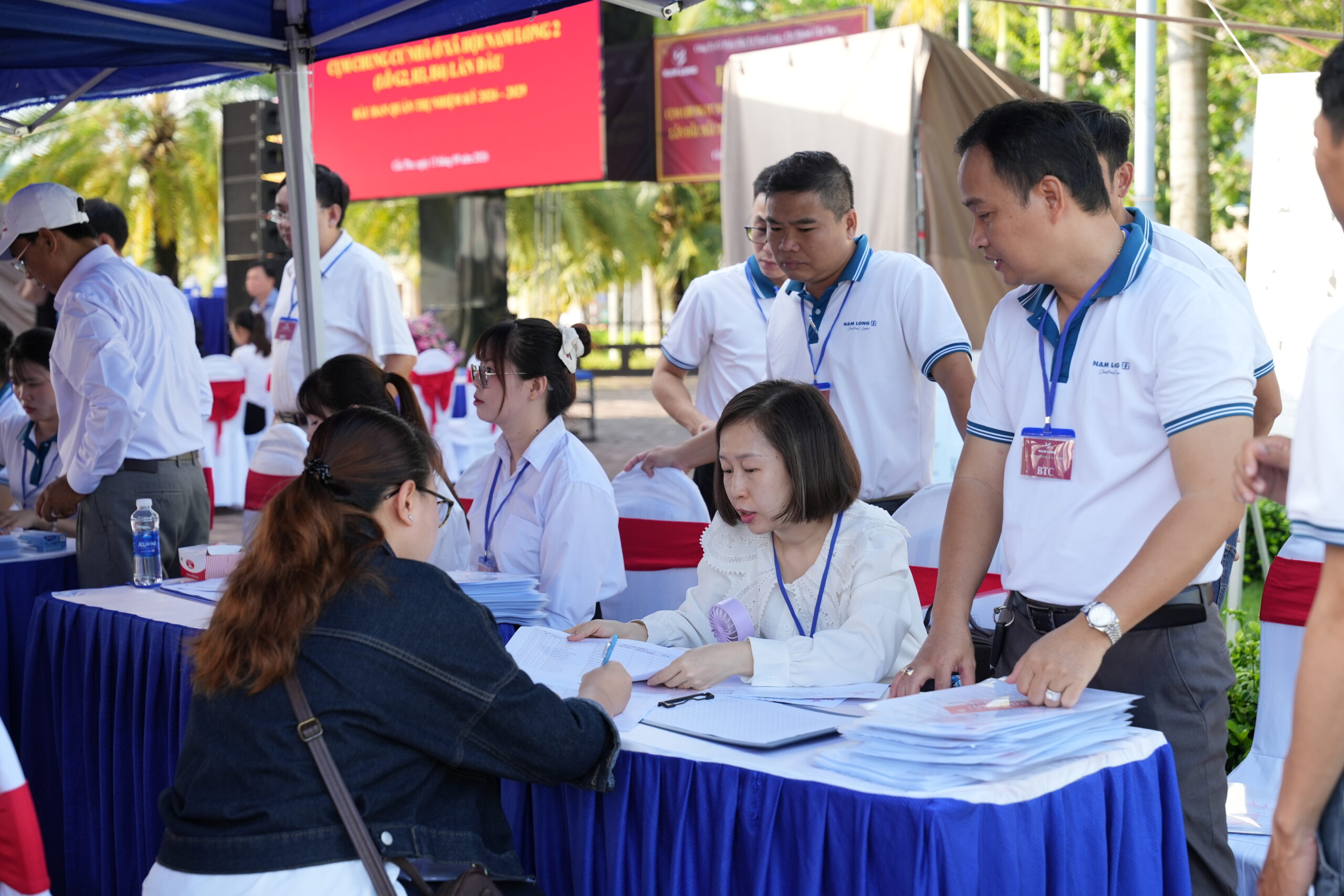 Cư dân check-in tham dự hội nghị Nam Long 2